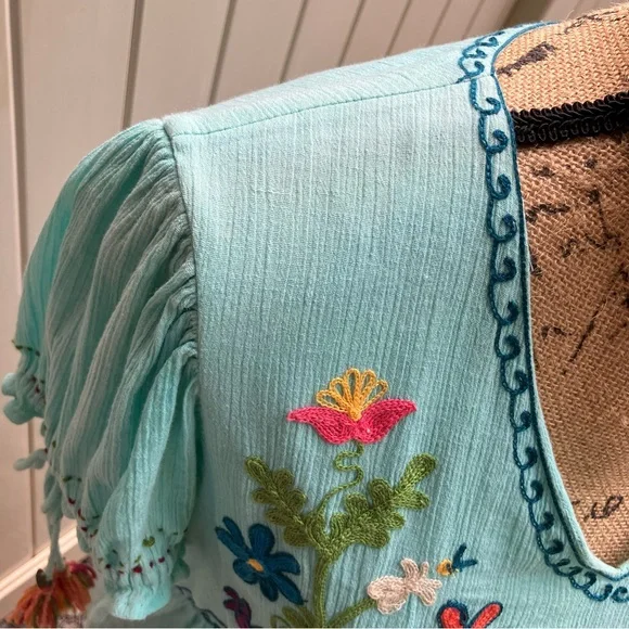Double D Ranch top small turquoise embroidered - Picture 6 of 7